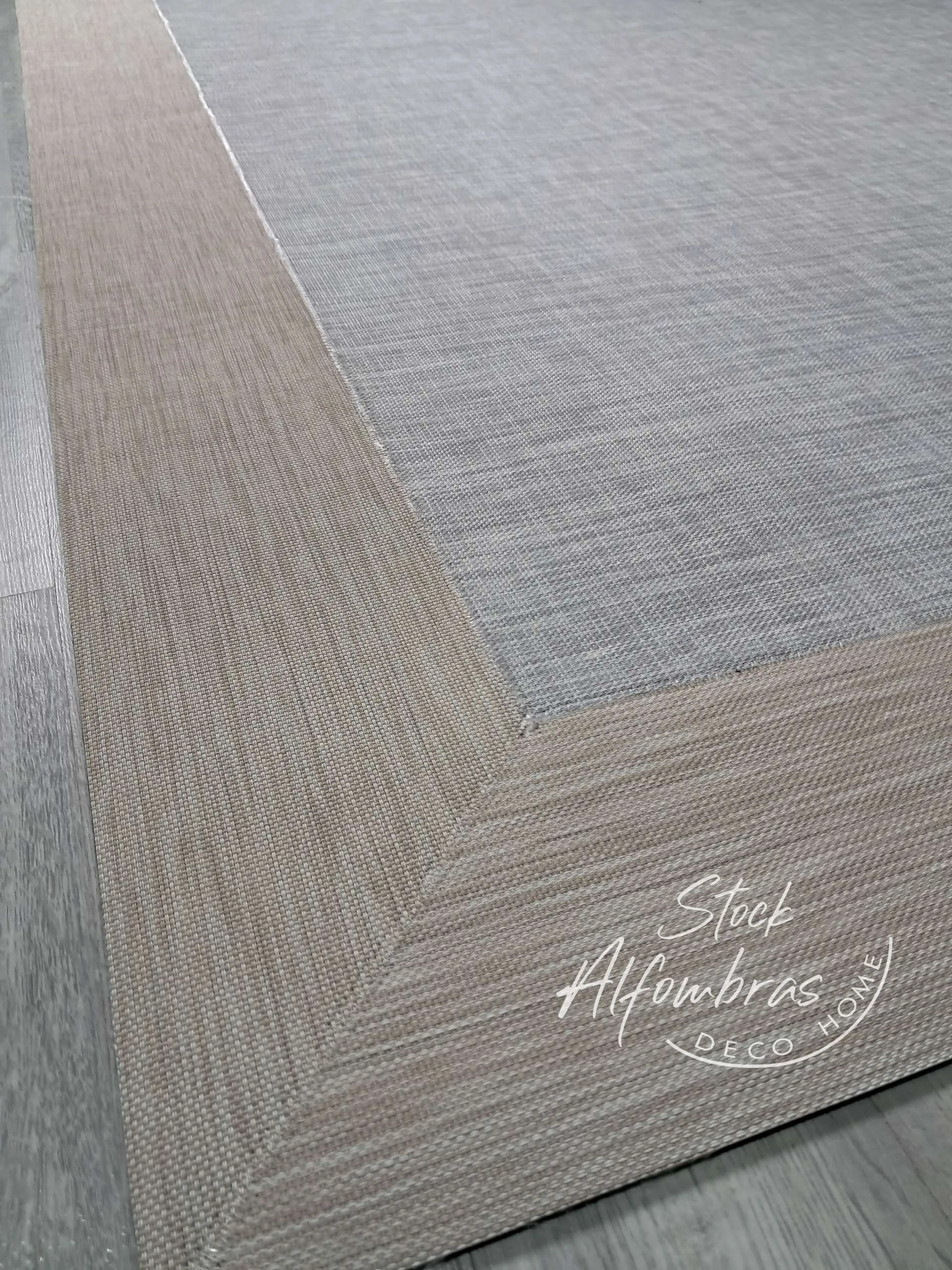 Vinilo Teplon premium Gris liso cenefa Jaspeada Beige - Imagen 4