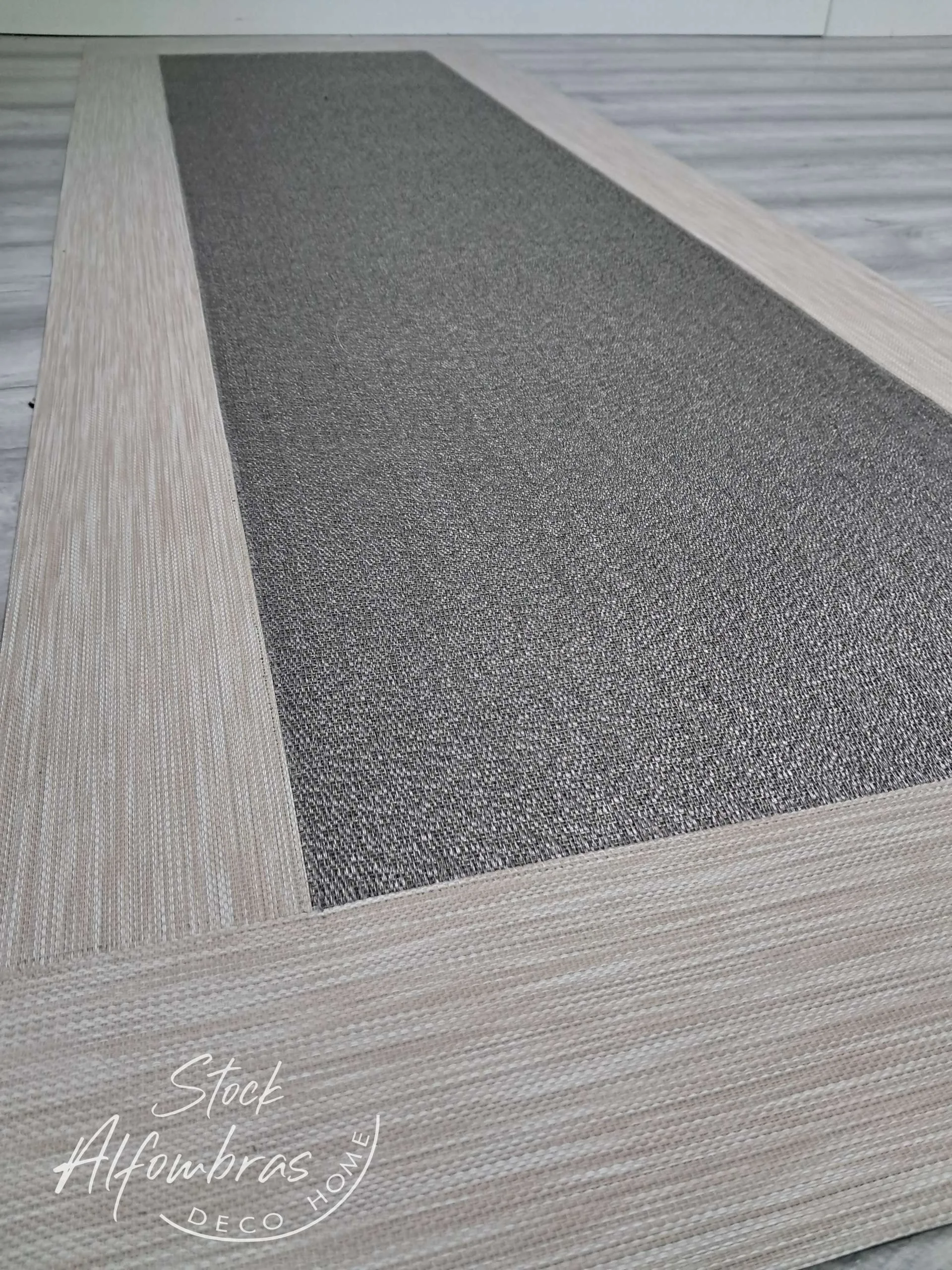 Alfombra a medida Teplón Premium | Una Cenefa–Plata /Jaspeado beige