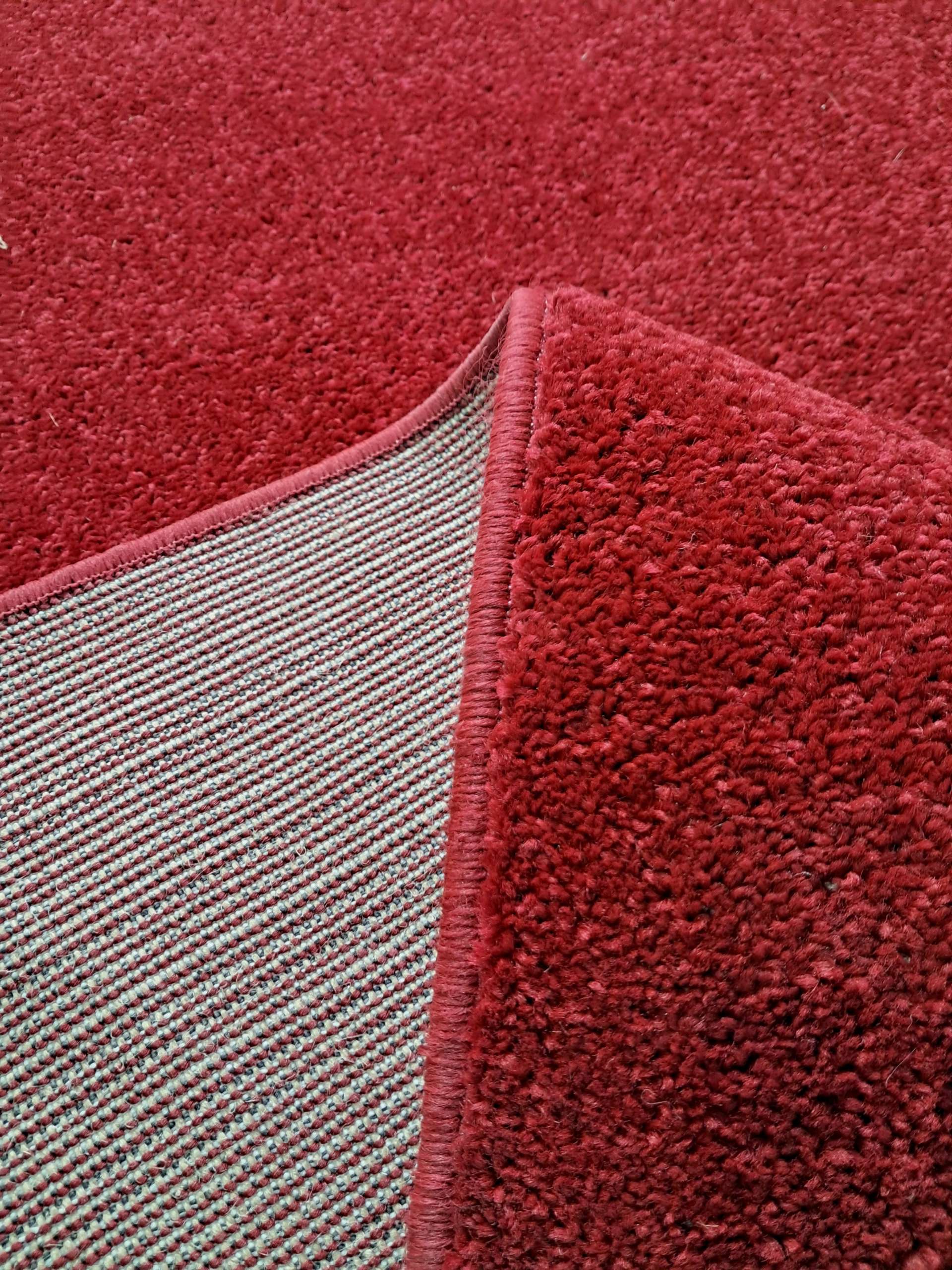 3 Alfombras de poliéster 4 x 4 rojo liso