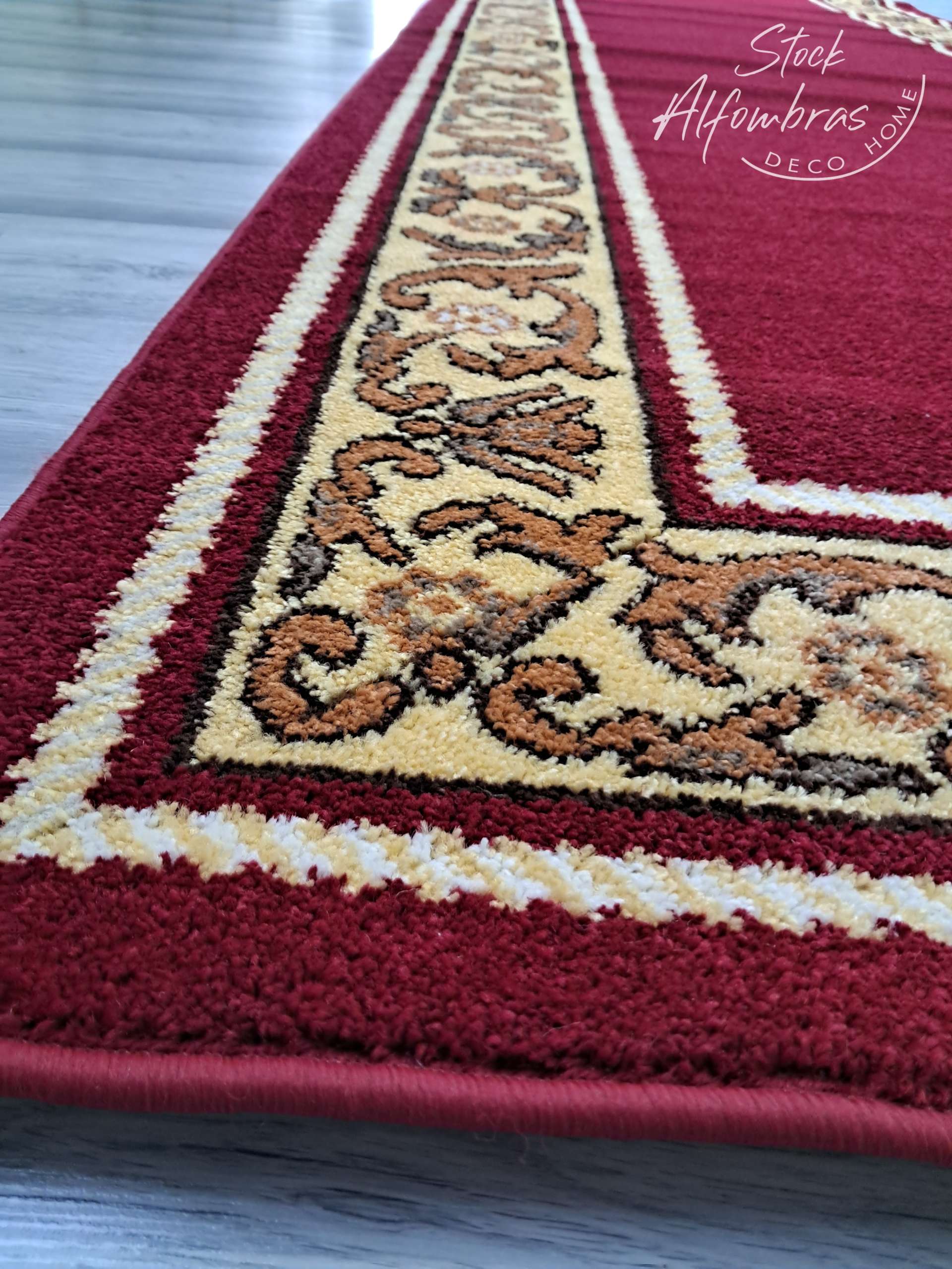 Alfombra roja con cenefa 1.40cm ancho - Imagen 5