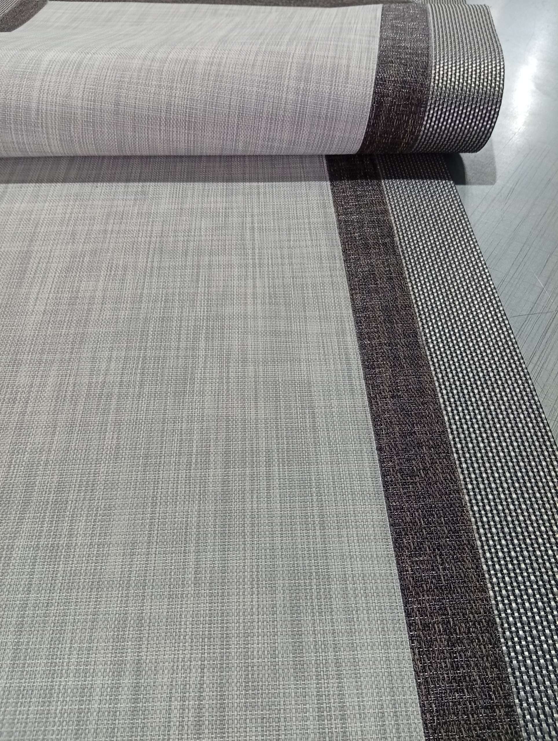 Alfombra vinilo 0.95.x1.90 dobles cenefas